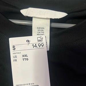 H&M T-shirt dress, black; XXL